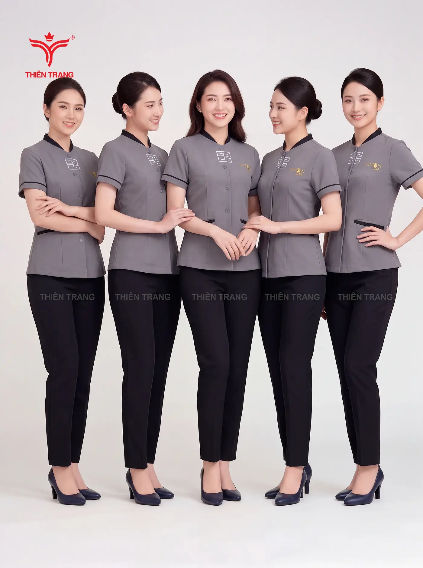 Đồng bộ khăn spa với đồng phục nhân viên