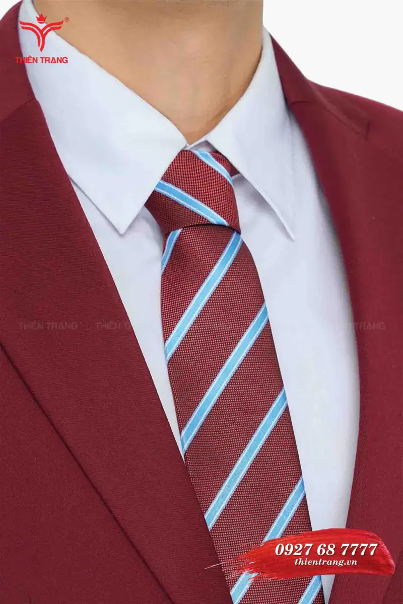 Chi tiết đồng phục vest nam TTDNGDPVM7 màu đỏ