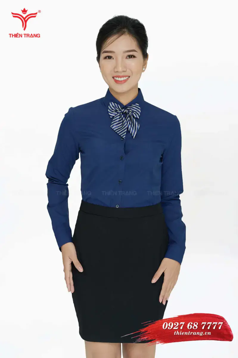 Chân dung đồng phục sơ mi nữ tư vấn viên spa TTDNGASM05 màu xanh đậm