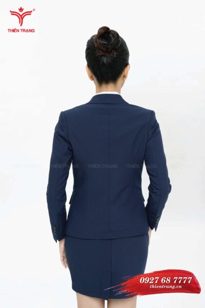 Mặt sau đồng phục Vest nữ quản lý spa TTDNGDPV51 màu xanh dương đậm