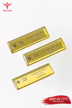 Alternative view of Bảng tên TTPKBT10 màu vàng