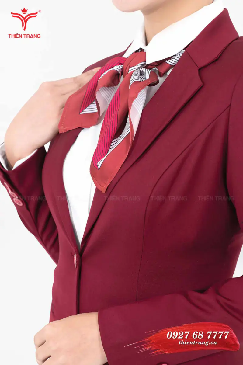 Đồng phục quản lý nhà hàng TTNHAQLWM7 màu đỏ - Ảnh 4