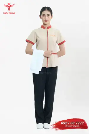 Đồng phục phục vụ khách sạn TTKSAPVWM12 màu kem