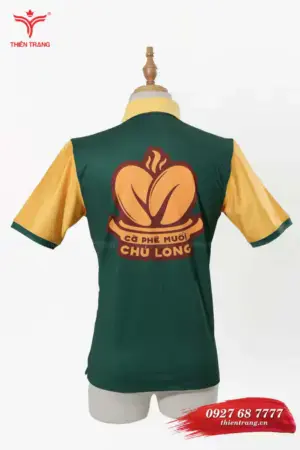 Alternative view of Áo polo đồng phục quán cafe TTCFEATCBF63 màu xanh lá phối vàng