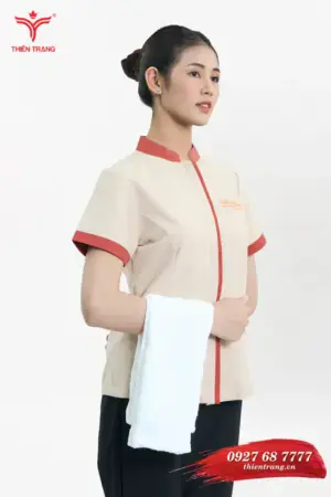 Alternative view of Đồng phục phục vụ khách sạn TTKSAPVWM12 màu kem