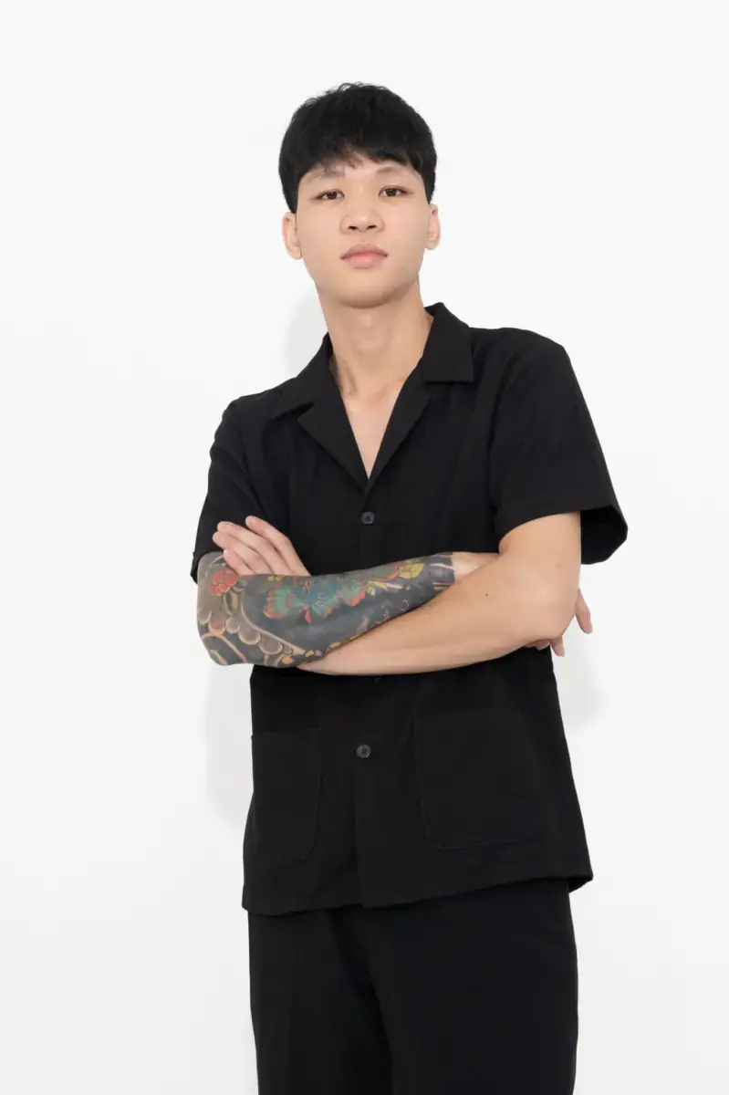 Mẫu áo đồng phục barbershop màu đen