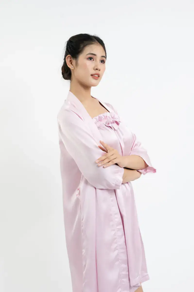Kiểu đồng phục cho khách spa phong cách thanh lịch