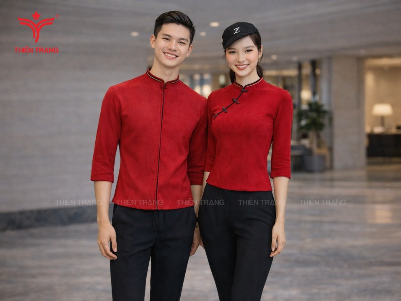 Đồng phục khách sạn New World của phục vụ bàn.