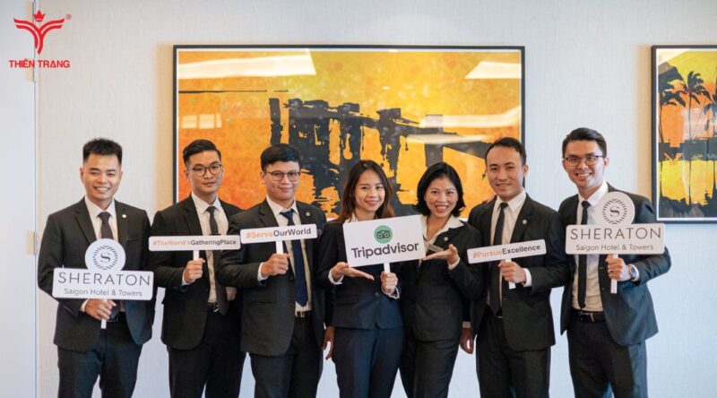 Đồng phục khách sạn Sheraton dành cho quản lý được thiết kế đơn giản