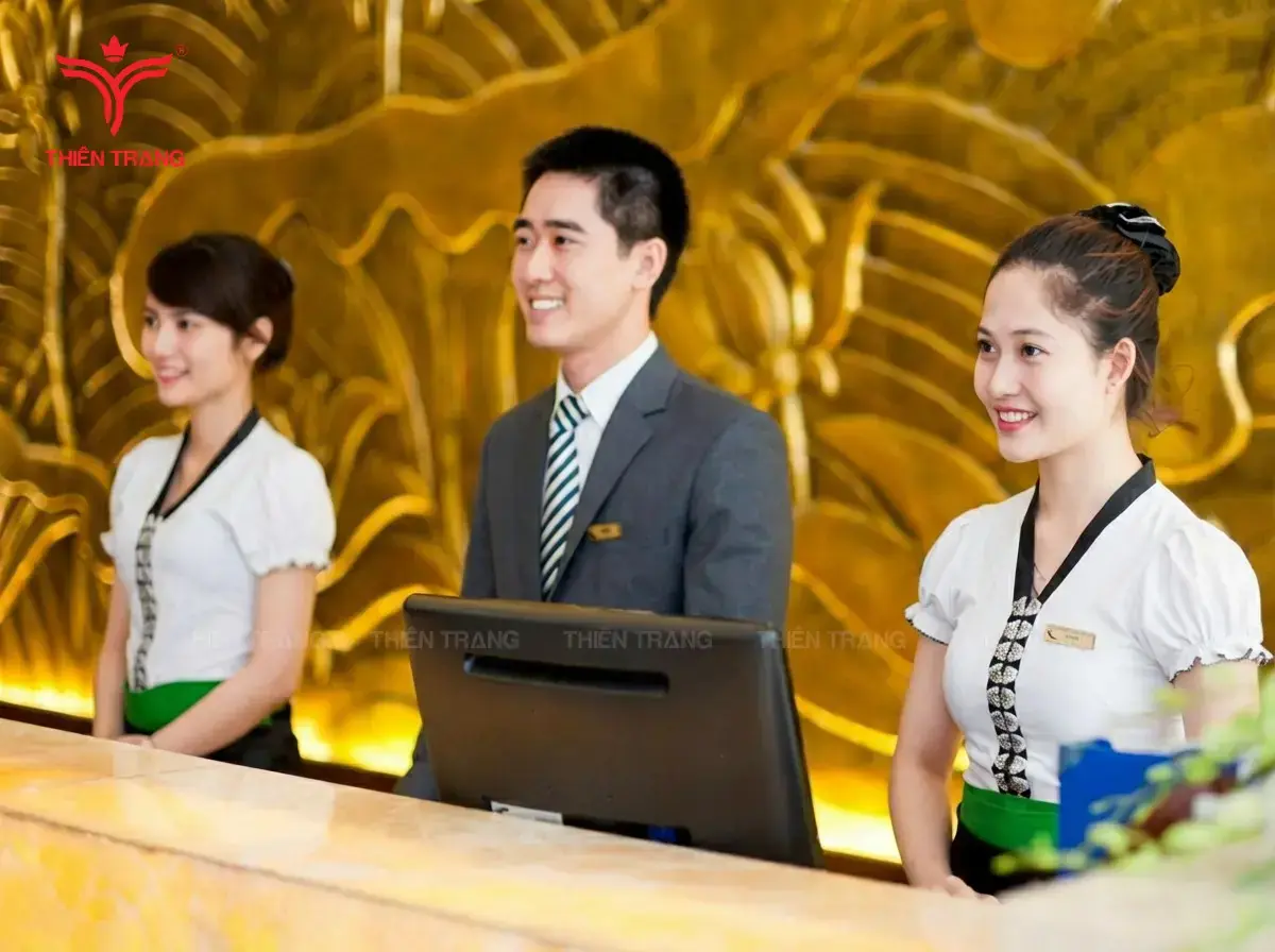 Bộ sưu tập đồng phục khách sạn Mường Thanh - Giải pháp thể hiện đẳng cấp dịch vụ 9 marked 112ec26a c40f 472e 8eb3 d653d752716f 1 1