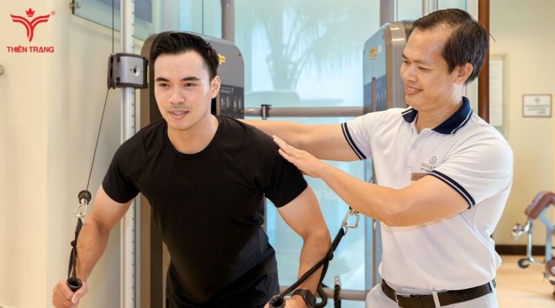 Trang phục hotel Sheraton dành cho nhân viên hướng dẫn thoáng mát nhất