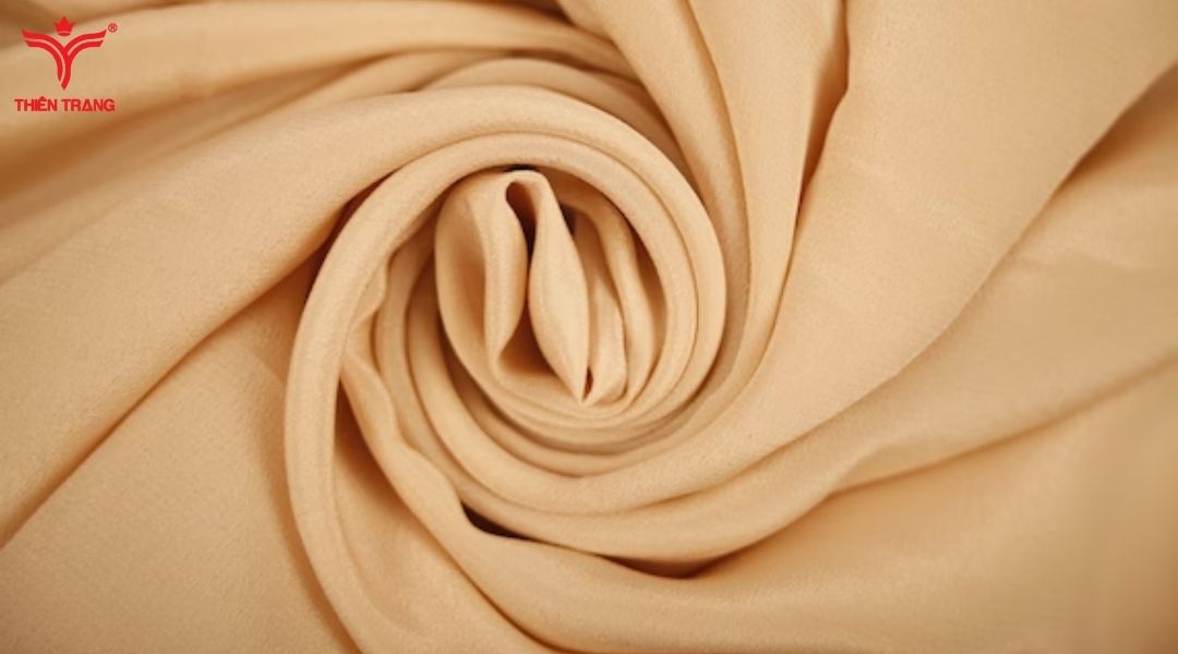 Vải polyester là loại sợi tổng hợp được lựa chọn phổ biến nhất