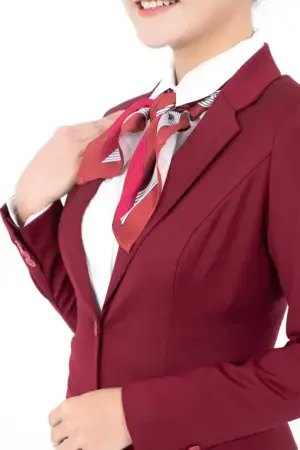 Alternative view of Đồng Phục Quản Lý Khách Sạn 05