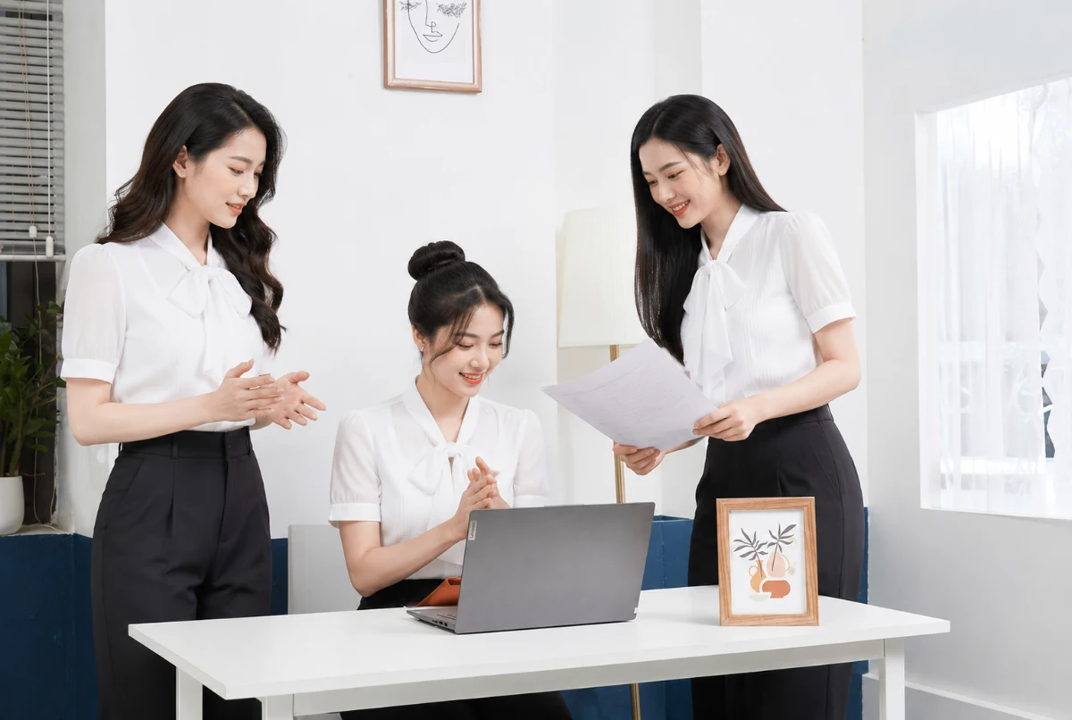 Đồng phục áo sơ mi xếp ly thân trước cao cấp