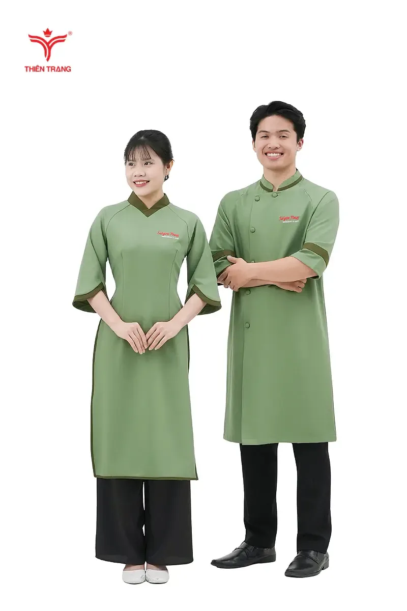 Áo bà ba quán ăn truyền thống việt nam màu nâu sẫm quàng khăn rằn mộc mạc