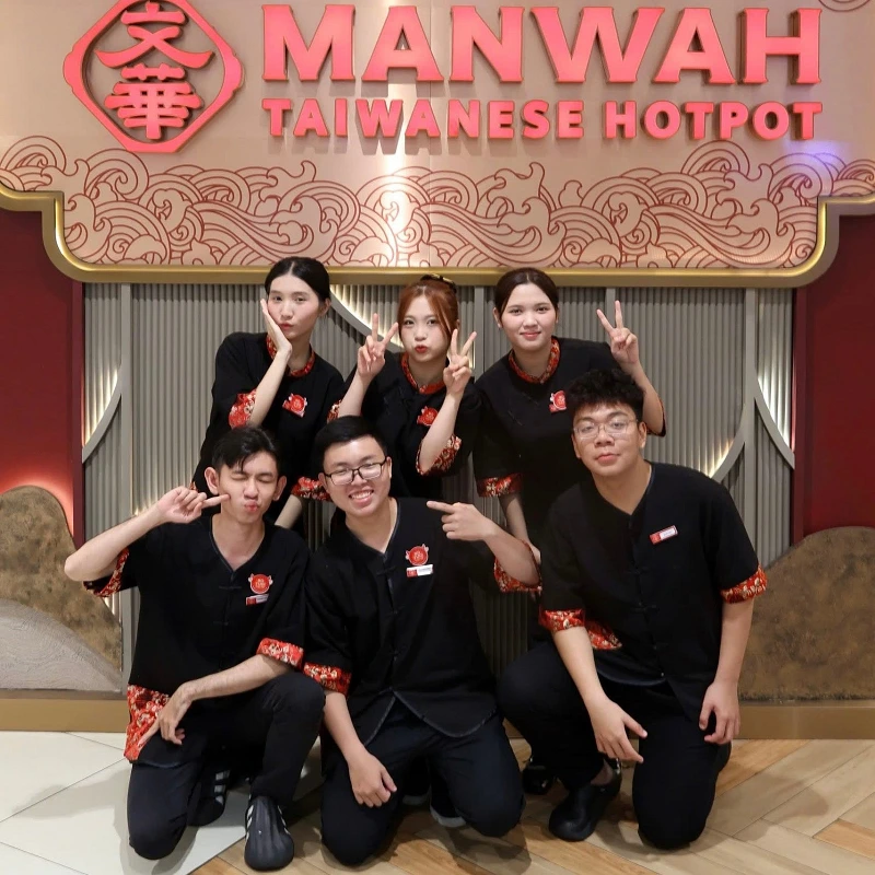  Cùng bán lẩu nhưng Kichi-Kichi và Manwah