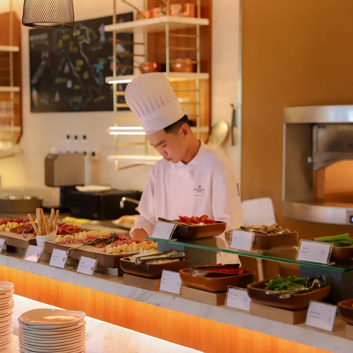 Đồng Phục Khách Sạn Lotte: Tham Khảo Mẫu Thiết Kế Sang Trọng 3 Chất liệu vải đồng phục trong từng bộ phần